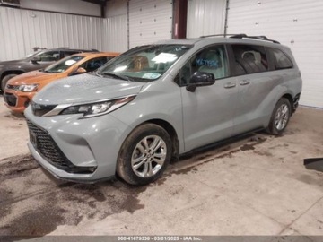 Toyota Sienna III 2023 Toyota Sienna 2023 TOYOTA SIENNA XSE 2.5 Hybryda 189KM, zdjęcie 2