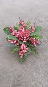 КРЕМОВАЯ КОМПОЗИЦИЯ, УВЕСЕННАЯ РАШ, ИСКУССТВЕННЫЕ ЦВЕТЫ НА МОГИЛУ, КЛАДБИЩЕ