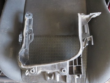RENAULT SCENIC III 09-16 Mocowanie podszybia lewe 668630014R (X)