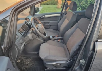 Opel Zafira B 1.6 Twinport ecoFLEX 115KM 2010 Opel Zafira 1.6I LPG 7-osob Zadbane Polecam. 1.6 BenzynaLPG 115KM, zdjęcie 12