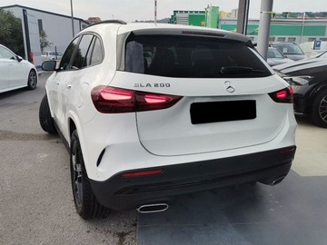 Mercedes GLA II Off-roader Facelifting 1.3 200 163KM 2025 MERCEDES-BENZ GLA 200 AMG Line Suv 1.3 (163KM) 2025, zdjęcie 4