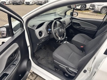 Toyota Yaris III Hatchback 5d Facelifting 2017 1.5 Hybrid 100KM 2020 Toyota Yaris Hybrid 100 Active III (2011-2019) Toy, zdjęcie 20