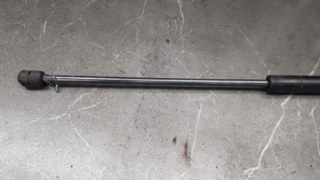 6N0823359 VZPĚRA/TLAKOVAČ KRYT KUFRU VW GOLF III