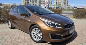 Kia Ceed II 2016 Kia Ceed Wzorowa Klimatronik - Navi - Kamera Benzyna 100KM, zdjęcie 2