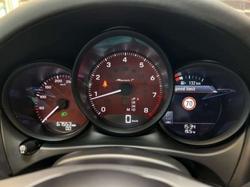 Porsche Macan SUV Facelifting II 2.0  265KM 2022 Porsche Macan Porsche Macan T, Volcano Grey Metallic, I Salon Polska, F-Va, zdjęcie 17