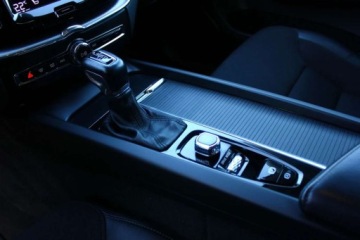 Volvo XC60 II Crossover D4 190KM 2020 Volvo XC 60 Salon PL I Wlasciciel Bezwypadkowy Serwis 67 tys km Pewne Auto, zdjęcie 27