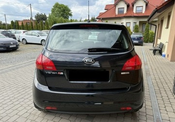 Kia Venga Mikrovan 1.4 DOHC CVVT 90KM 2014 Kia Venga 1,4 90KM Klimatyzacja Kola latozima 1.4 Benzyna 90KM, zdjęcie 7