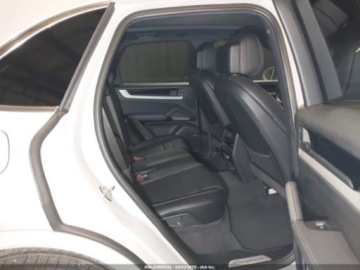 Porsche Cayenne III 2024 Porsche Cayenne 2024, 3.0L V6 348KM, 4x4, auto odpala i jezdzi, od ubezpie, zdjęcie 8