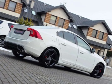 Volvo S60 II Sedan 2.0 D3 163KM 2012 Volvo S60 ___R-Design___2.0 D4 163KM___Bi-Xenon Skora Navi Alu18 Black___, zdjęcie 31