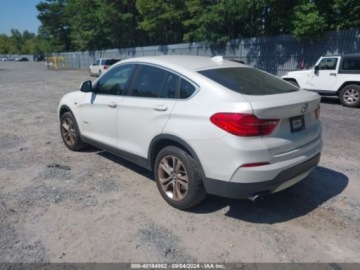 BMW X4 G01 2017 BMW X4 xdrive28i, 2017r., 4x4, 2.0L 2.0 Benzyna 240KM, zdjęcie 3