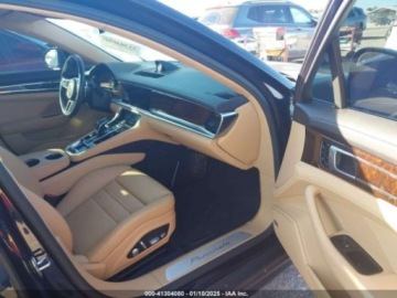 Porsche Panamera II Executive 3.0 330KM 2018 Porsche Panamera Panamera 4 3.0 Benzyna 330KM, zdjęcie 5