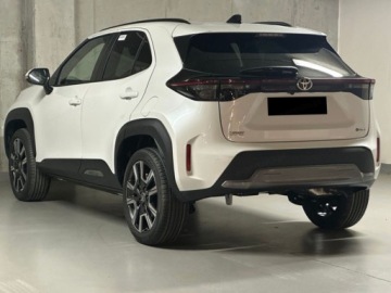 Toyota 2026 Od ręki - Executive 1.5 Hybrid 130KM | Podgrzewane fotele!, zdjęcie 3