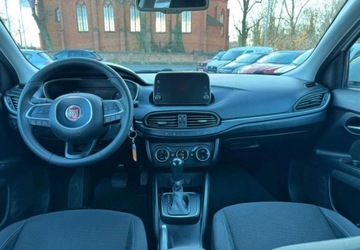Fiat Tipo II Station Wagon 1.6 MultiJet 120KM 2017 Fiat Tipo Fiat Tipo 1.6 MultiJet DCT Lounge 1.6 Diesel 120KM, zdjęcie 8
