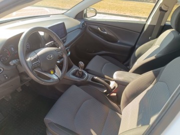 Hyundai i30 III Hatchback Facelifting 1.0 T-GDI 120KM 2023 HYUNDAI I30 1.0 T-GDI 120KM przebieg 39 tyś km LAKIER PERŁA METALIK r. 2023, zdjęcie 8