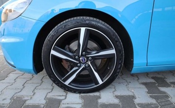 Volvo V40 II Cross Country 2.0 T3 DRIVE-E 152KM 2016 Volvo V40 Volvo V40 T3 RDesign 2.0 Benzyna 152KM, zdjęcie 38