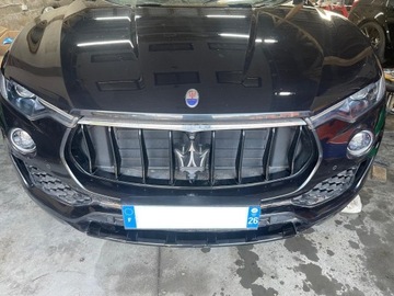 MASERATI LEVANTE ZDERZAK MASKA PAS PRZEDNI CHŁODNICE LAMPY PRZÓD