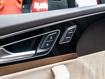 Audi Q7 II SUV 3.0 TDI 272KM 2017 Od ręki - AUDI Q7 3.0 TDI S-Line quattro Tiptr. Suv 272KM 2017, zdjęcie 7