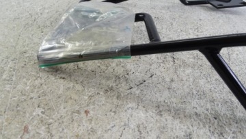 P299 Yamaha FZS 600 98-03 Ручка пассажира с креплением на стойку НОВЫЙ