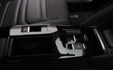 Citroen 2022 Citroen C4 Shine EAT8 2022 FV23 1.2 Benzyna 130KM, zdjęcie 20