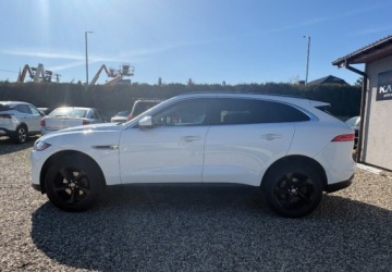 Jaguar F-Pace SUV 2.0 i4 250KM 2020 Jaguar F-Pace 2020r. 2.0 Benzyna 250KM, zdjęcie 2
