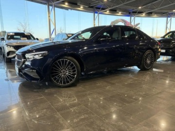 Mercedes Klasa E W214 Sedan 2.0 220d 197KM 2025 E Klasa 220 d 4-Matic AMG 2.0 (197KM) 2025, zdjęcie 1