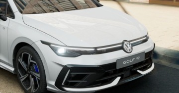 Volkswagen Golf VIII R Facelifting 2.0 TSI 333KM 2026 Volkswagen Golf Black Style, kamery 360, Easy Open - od reki 2.0 Benzyna, zdjęcie 8