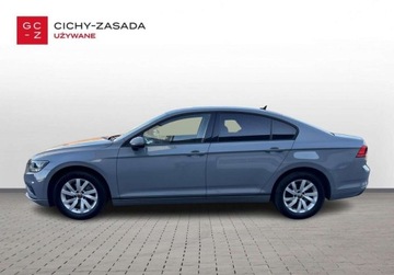 Volkswagen Passat B8 Variant Facelifting 1.5 TSI EVO 150KM 2022 Volkswagen Passat 1.5 Benzyna 150KM, zdjęcie 1