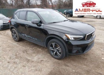 Volvo XC40 2025 Volvo XC 40 B5 Core Bright Theme 2025 2.0 Benzyna 247KM