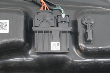 ZBIORNIK POMPA ADBLUE VW GOLF VIII 8 SKODA OCTAVIA IV 4 5WA131877E