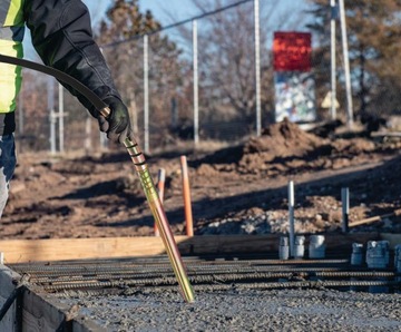 ВИБРАТОРНЫЙ УПЛОТНИТЕЛЬ БЕТОНА + 4М ПОНЕР + 2М НАБОР ВИБРАЦИОННОГО ПОНЕРА