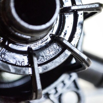 JINÉ DÍLY KOMORA MOTORU AUDI A6 (4F2, C6) 059103495G 2.7L DIESEL 140KW