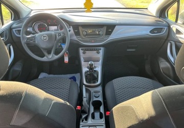 Opel Astra J GTC 1.4 100KM 2016 Opel Astra 1,4 Benz. 100 KM, Jak Nowy - Tylko 35 Tys Km 1.4 Benzyna 100KM, zdjęcie 9