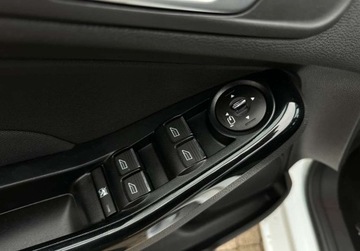 Ford Fiesta VII Hatchback 3d Facelifting 1.0 80KM 2013 Ford Fiesta 1.0 Benzyna, Czujniki Parkowania PODGRZEWANE FOTELE Klimatronik, zdjęcie 13