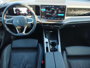 Volkswagen Passat B8 Variant Facelifting 2.0 TDI SCR 150KM 2024 Volkswagen Passat 2.0 TDI 150KM Elegance DSGKamera 360LED-MatrixVirtualSal, zdjęcie 27