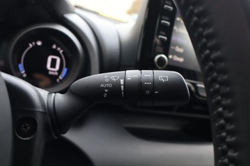 Toyota Yaris IV Hatchback 1.5 Hybrid Dynamic Force 116KM 2021 Toyota Yaris 1.5 VVT-i Hybrid, Salon Polska, zdjęcie 22