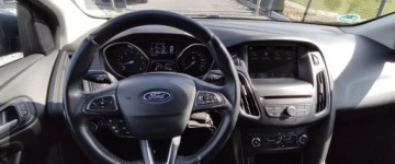 Ford Focus III Kombi Facelifting 1.0 EcoBoost 125KM 2016 Ford Focus navi , ladny , zadbany,nowy rozrzad w aso ford,bezwypadek 125KM, zdjęcie 11