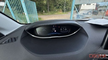 Peugeot 5008 II Crossover 1.6 BlueHDI 120KM 2017 Peugeot 5008 1.6 hdi Automat 7 osob. Ledy pol skory Navi kamera zamiana g, zdjęcie 27