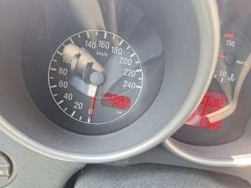 Alfa Romeo 147 Hatchback 1.6 i 16V T.Spark 120KM 2002 Alfa Romeo 147, zdjęcie 14