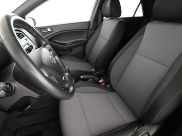 Hyundai i20 II Hatchback 5d Facelifting KAPPA 1.2 MPI 84KM 2018 Hyundai i20 klimatyzacja multifunkcja grzane, zdjęcie 12