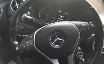 Mercedes Klasa B W246 Sports Tourer 180 CDI BlueEFFICIENCY 109KM 2012 Mercedes-Benz Klasa B Mercedes-Benz Klasa B 180 CDI BlueEFFICIENCY EDITION, zdjęcie 19