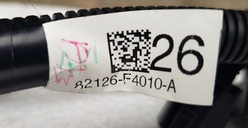 INSTALACE TOYOTA SVAZEK MOTORU 82126-F4010 NOVÁ ORIGINÁLNÍ