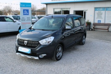 Dacia Lodgy Minivan Facelifting 1.5 Blue dCi 115KM 2022 Dacia Lodgy Stepway Comfort Blue dCi 115 7-os, zdjęcie 1