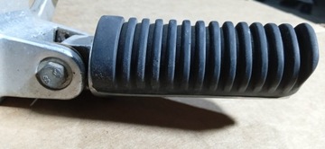 YAMAHA XJ 900 4KM 93-03 ЛЕВАЯ ПОДНОЖКА КРЕПЛЕНИЕ ЗАДНЕГО ПАССАЖИРА