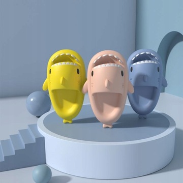 Взрослые и детские шлепанцы Cloud Shark