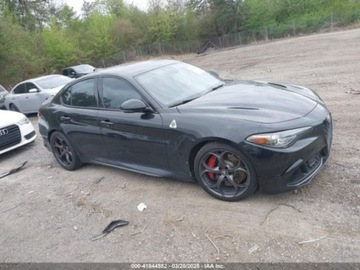 Alfa Romeo Giulia II 2023 Alfa Romeo Giulia Quadrifolgio, 2023r., 2.9L 2.9 Benzyna 505KM, zdjęcie 4