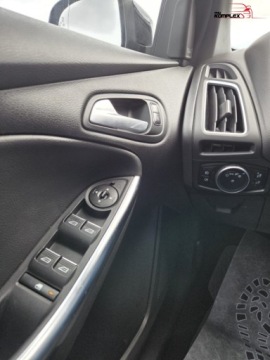Ford Focus III ST Kombi 2.0 EcoBoost 250KM 2016 Ford Focus ST 2.0 Benzyna 250KM Europa Bogate Wyposazenie Zadbany 2.0, zdjęcie 23