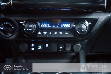 Toyota Hilux VIII Podwójna kabina Facelifting 2.8 D-4D 204KM 2021 Toyota Hilux 2.8 D-4D Double Cab SR5 4x4 aut Zabud, zdjęcie 8