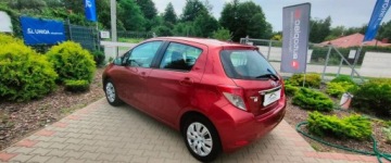 Toyota Yaris III Hatchback 5d 1.0 VVT-i 69KM 2011 Toyota Yaris Salon POLSKA Zadbana GWARANCJA Zobacz Benzyna 69KM, zdjęcie 4