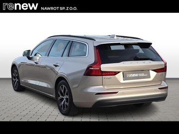 Volvo V60 II  2022 V60 B3 B Core aut, zdjęcie 2