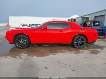 Dodge Challenger III 2022 Dodge Challenger SXT 2022 3.6l 3.6 Benzyna 303KM, zdjęcie 2